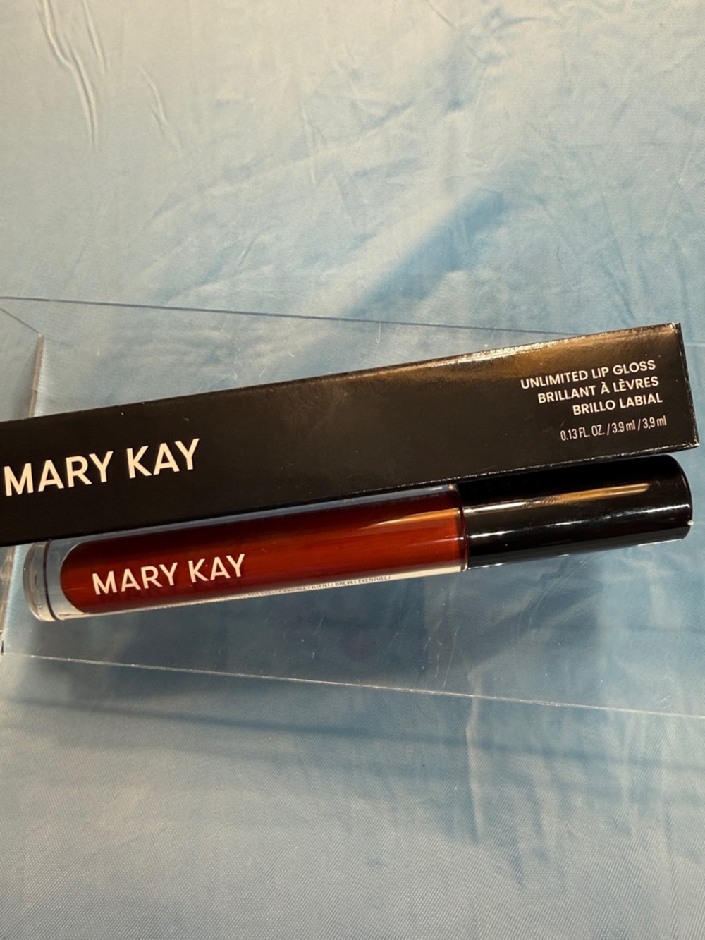Mary Kay Unlimited Lip Gloss - Cherry Red